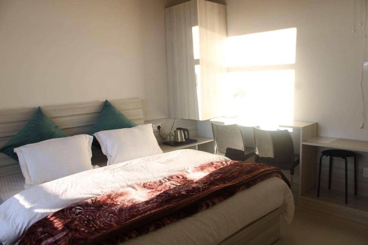 Him Aashrey B&B Homestay Shimla Exterior foto